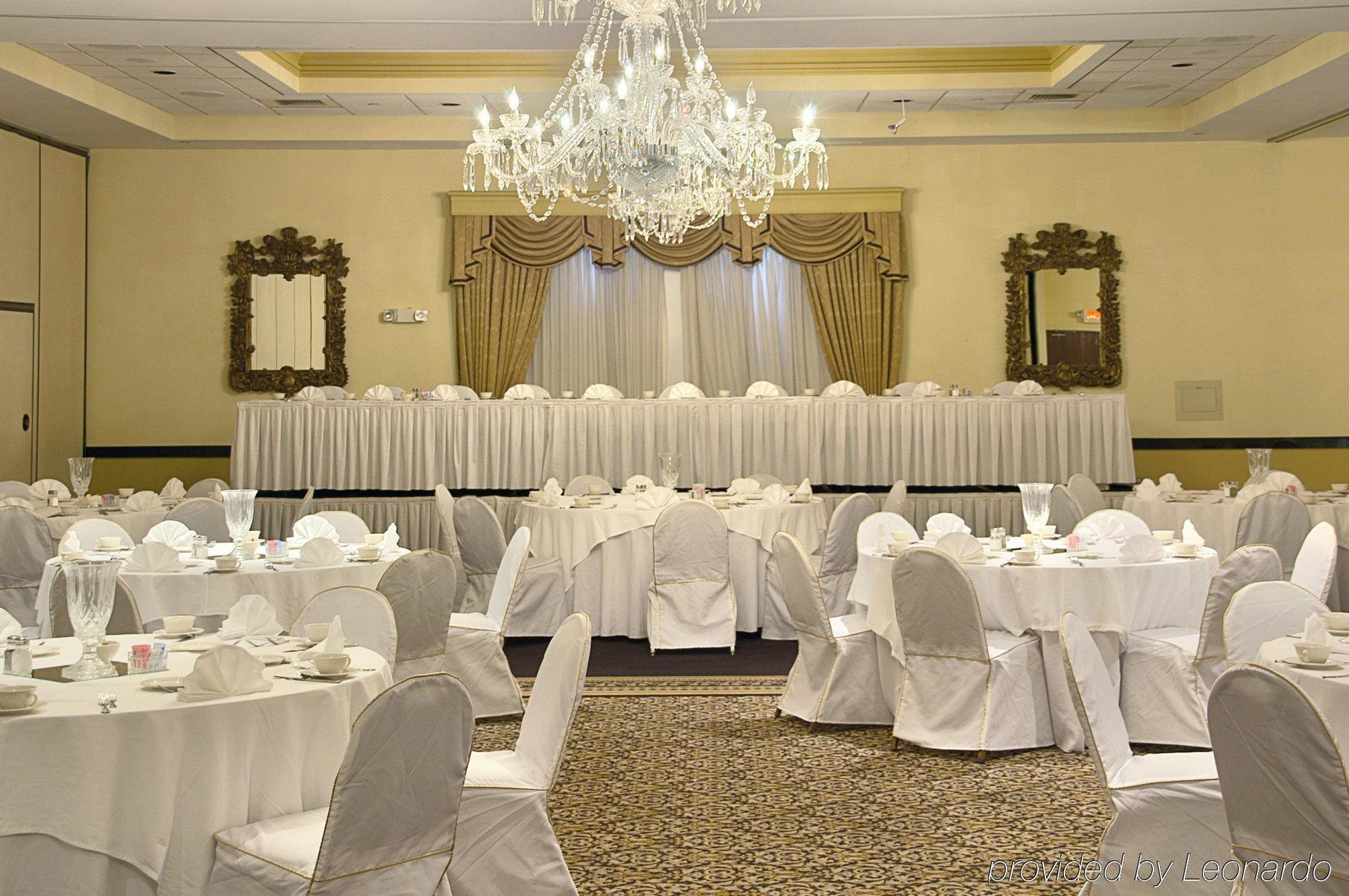 Radisson Hotel & Conference Center Rockford Restaurant billede