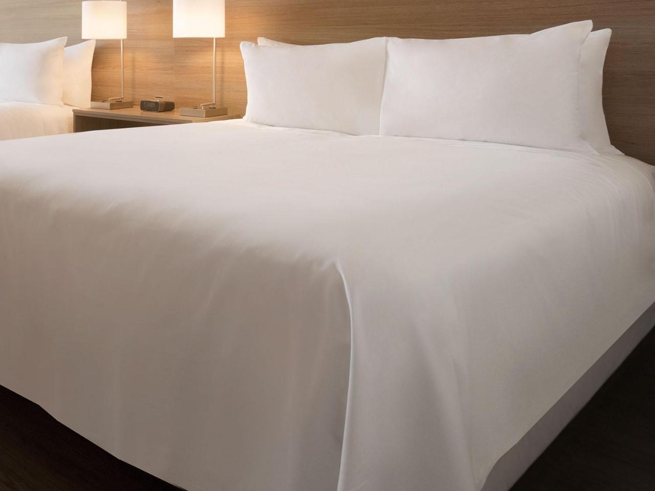 Radisson Hotel & Conference Center Rockford Eksteriør billede